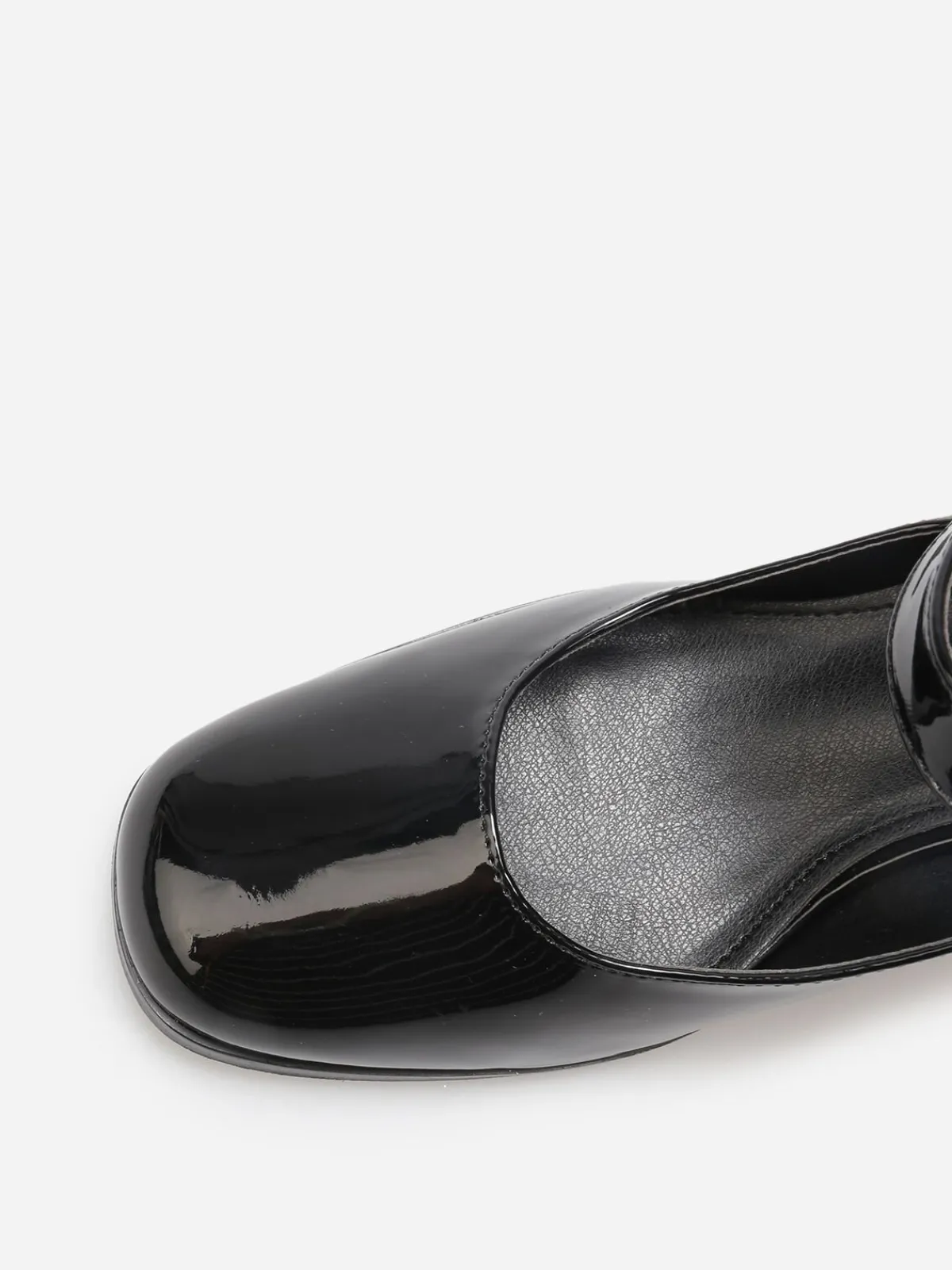 Outlet La Modeuse Babies vernies à talon carré Noir
