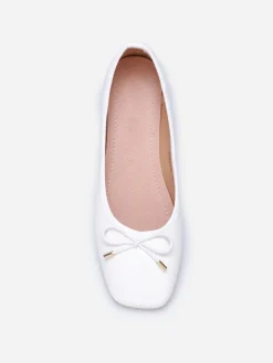 Discount La Modeuse Ballerines à bout carré et n艙ud Blanc