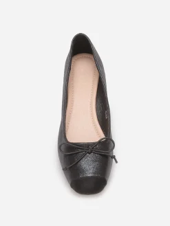 Hot La Modeuse Ballerines effet métallisé à n艙ud Noir