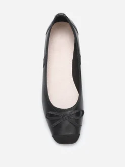 Best La Modeuse Ballerines multimatières à bout carré et n艙ud Noir