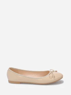 Discount La Modeuse Ballerines plates vernies avec noeud Beige