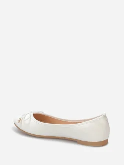 Clearance La Modeuse Ballerines plates vernies avec noeud Blanc