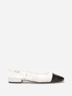 La Modeuse Ballerines slingback à bout contrastant Blanc