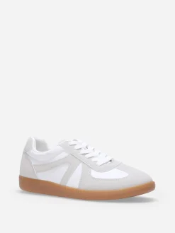 Discount La Modeuse Baskets à empiècements texturés Gris