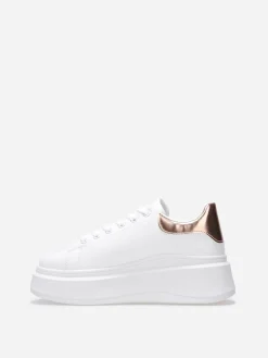 La Modeuse Baskets à plateforme compensée Blanc