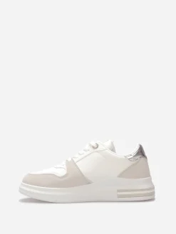 Clearance La Modeuse Baskets basses avec détails nubuck et toile Blanc