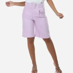 Sale La Modeuse Bermuda à pinces avec ceinture à boucle Violet