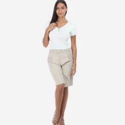 La Modeuse Bermuda à pinces avec ceinture à boucle Beige