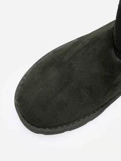 Outlet La Modeuse Boots en suédine fourrées Vert