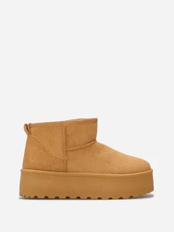 Outlet La Modeuse Boots en suédine fourrées à plateforme Camel