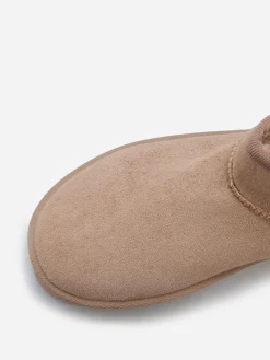Hot La Modeuse Boots en suédine fourrées à plateforme Taupe