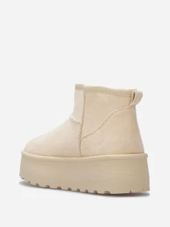 Best La Modeuse Boots en suédine fourrées à plateforme Beige