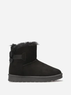 Best La Modeuse Boots en suédine fourrées à ruban noué Noir