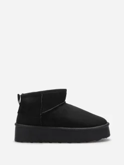 Online La Modeuse Boots fourrées à plateforme Noir