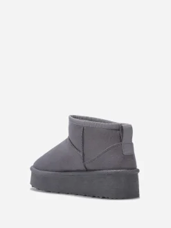 Hot La Modeuse Boots fourrées à plateforme Gris