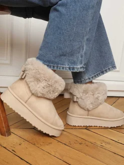 New La Modeuse Boots fourrées à plateforme et n艙ud Beige
