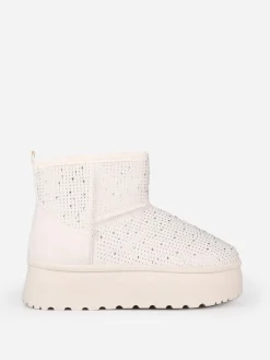 Online La Modeuse Boots fourrées à strass et plateforme Beige