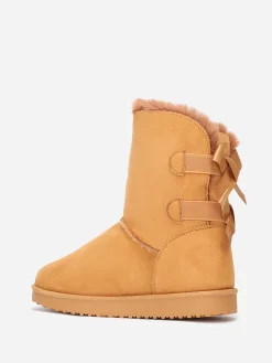 Best La Modeuse Boots fourrées en suédine à rubans Camel