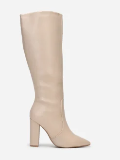 Sale La Modeuse Bottes pointues en simili rigide Beige