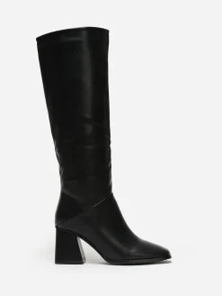 Hot La Modeuse Bottes talon trapèze et bout carré Noir
