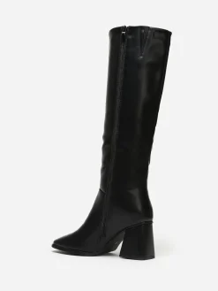 Hot La Modeuse Bottes talon trapèze et bout carré Noir