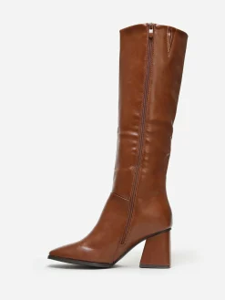 Sale La Modeuse Bottes talon trapèze et bout carré Camel