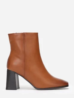 Online La Modeuse Bottines à bout carré et large talon Camel