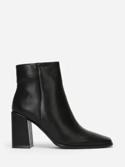 Sale La Modeuse Bottines à bout pointu et talon carrés Noir