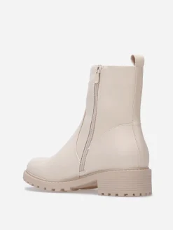 Hot La Modeuse Bottines à empiècements et zip décoratif Beige
