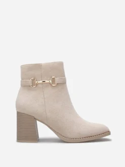 Best La Modeuse Bottines à talon en suédine avec mors doré Beige