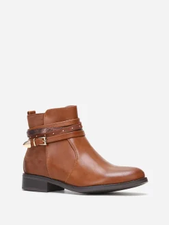 New La Modeuse Bottines bi-matières à brides décoratives Camel