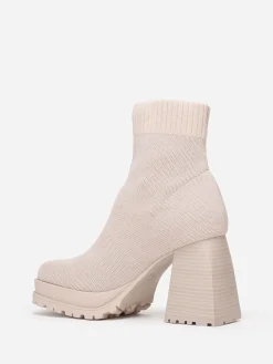 Discount La Modeuse Bottines chaussettes à talon trapèze Beige