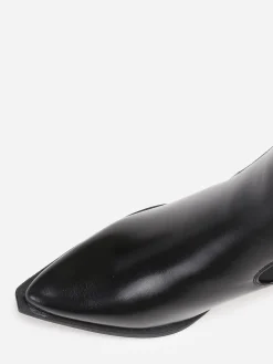 Outlet La Modeuse Bottines chelsea  à bout pointu Noir
