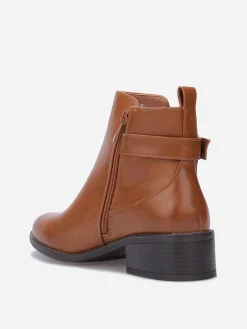 La Modeuse Bottines Chelsea à bride et boucle Camel