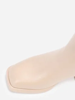 Hot La Modeuse Bottines chelsea à plateforme Beige
