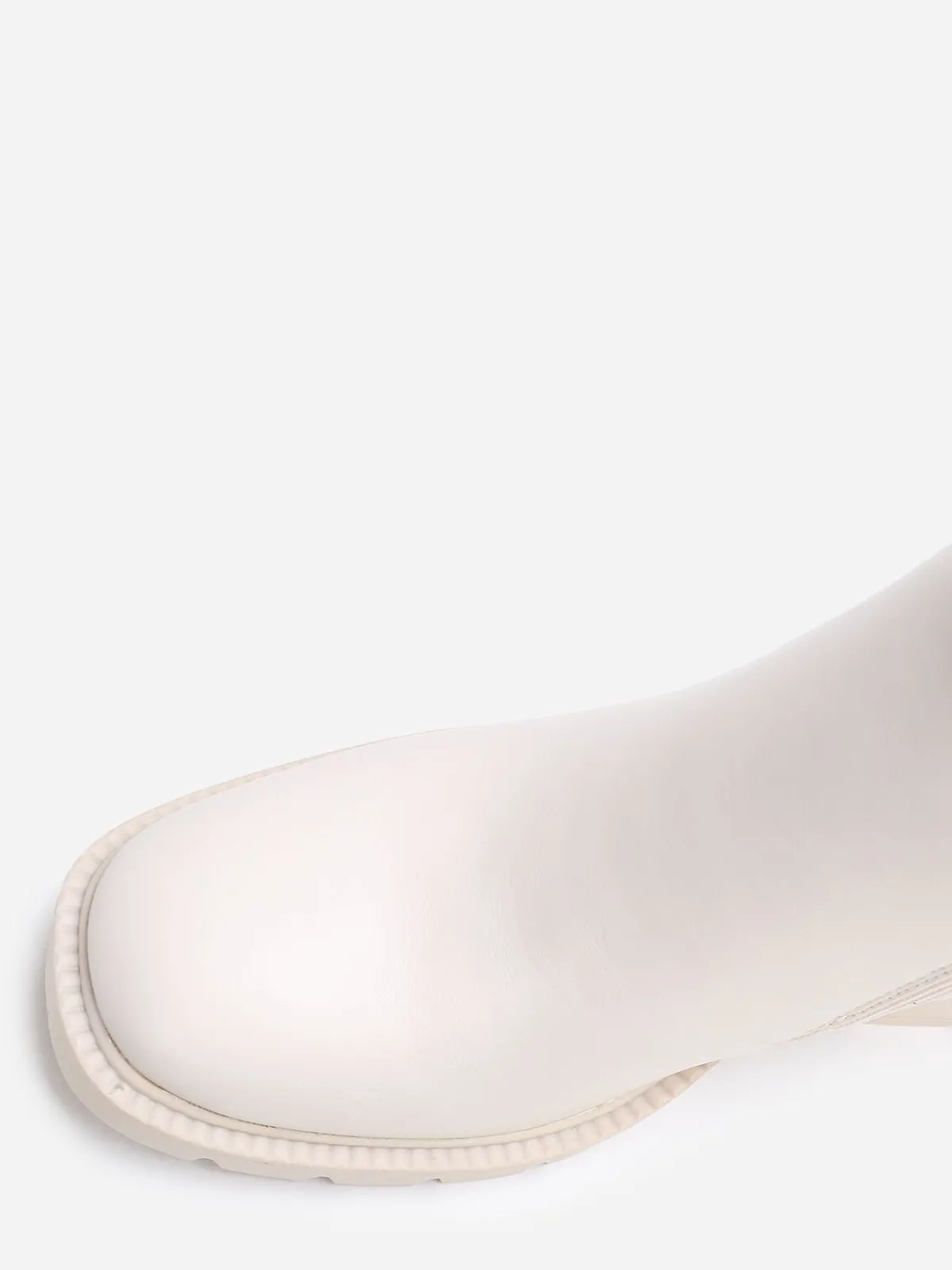 Discount La Modeuse Bottines Chelsea à talon cranté Beige