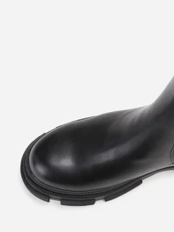 La Modeuse Bottines chelsea stretch et crantées Noir