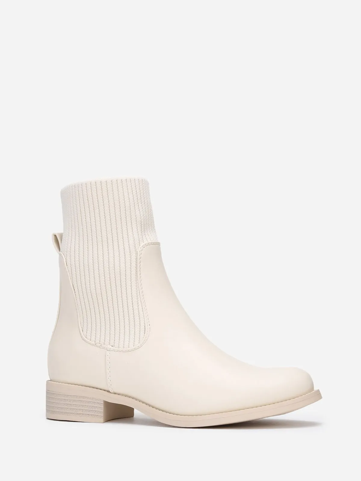 Hot La Modeuse Bottines chelsea style chaussettes Beige