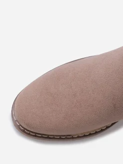 Online La Modeuse Bottines compensées en suédine Taupe