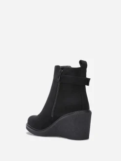 Sale La Modeuse Bottines compensées en suédine Noir