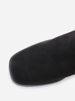 La Modeuse Bottines en suédine à bout et talon carrés Noir