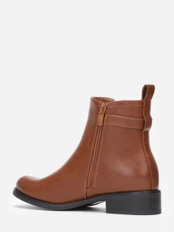 La Modeuse Bottines inspiration chelsea à boucle Camel