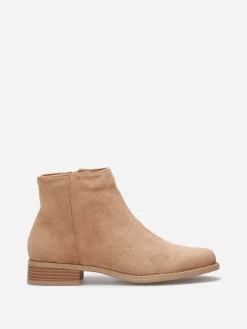 La Modeuse Bottines plates en suédine Camel