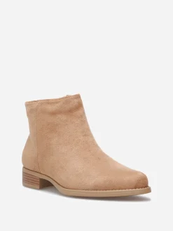 La Modeuse Bottines plates en suédine Camel