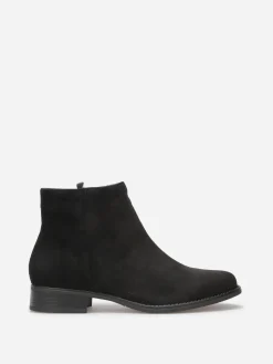 Discount La Modeuse Bottines plates en suédine Noir