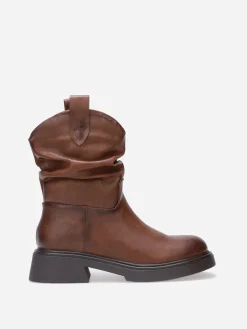 Hot La Modeuse Bottines plissées à semelle épaisse Marron