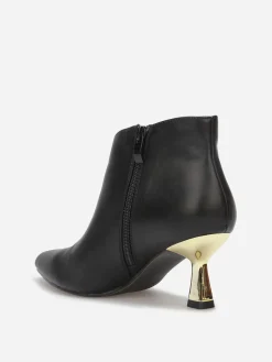 Sale La Modeuse Bottines pointues à petit talon métallique Noir