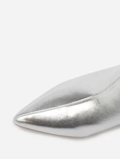 Outlet La Modeuse Bottines pointues à petit talon métallique Argenté