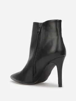La Modeuse Bottines pointues à talon aiguille Noir