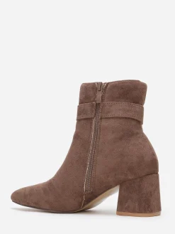 Outlet La Modeuse Bottines pointues avec boucle en strass Taupe